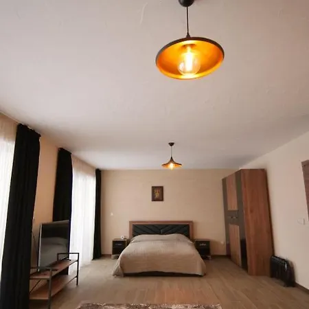 Boutique Murgavets פמפורובו