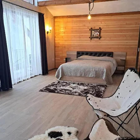 Boutique Murgavets פמפורובו